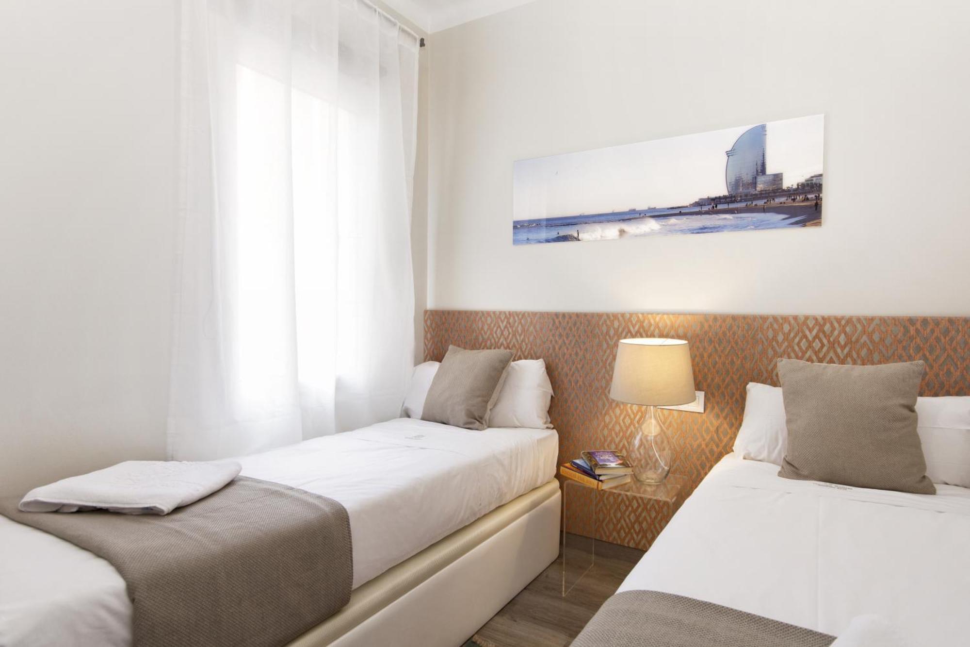 Eixample Building Apartments By Mercedes Heritage 巴塞罗那 客房 照片