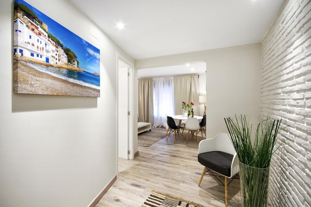 Eixample Building Apartments By Mercedes Heritage 巴塞罗那 外观 照片