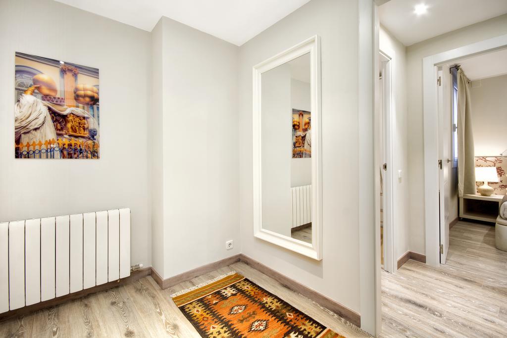 Eixample Building Apartments By Mercedes Heritage 巴塞罗那 外观 照片