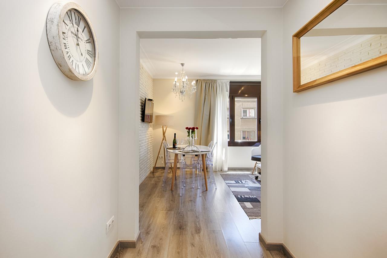 Eixample Building Apartments By Mercedes Heritage 巴塞罗那 外观 照片