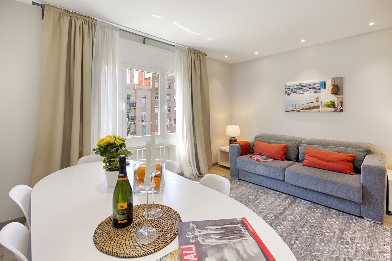 Eixample Building Apartments By Mercedes Heritage 巴塞罗那 外观 照片